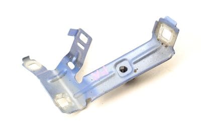 FENDER MOUNT BRACKET (LOWER) 7284650