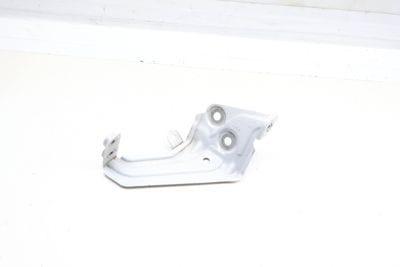 FENDER MOUNT BRACKET (LOWER) 7400219