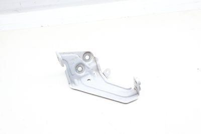 FENDER MOUNT BRACKET (LOWER) 7400220