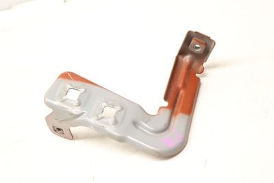 FENDER MOUNT BRACKET (UPPER) 7284648