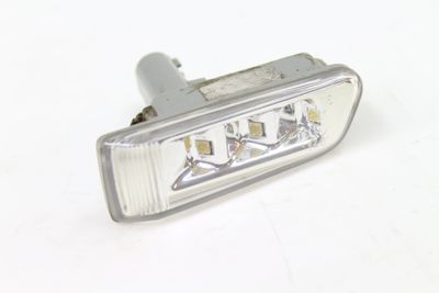 FENDER SIDE MARKER / TURN SIGNAL LIGHT 4E0949128