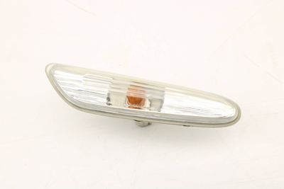 FENDER SIDE MARKER / TURN SIGNAL LIGHT 7165741