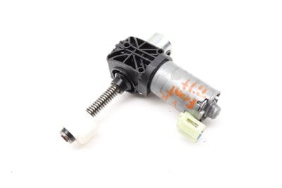 FRONT TILT SEAT MOTOR 9146330