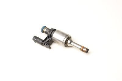 Fuel Injector 04E906036E