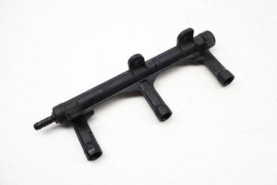 Fuel Injector Rail / Tube 06E133682C