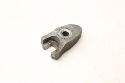 Fuel Injector Retaining Plate 059130216J