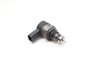 Fuel Pressure Valve / Sensor 057130764AD