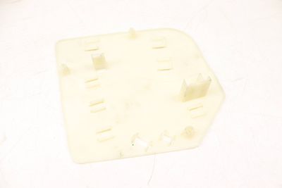 FUSE BOX COVER PLATE 7555153