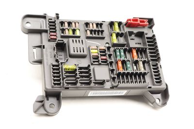 FUSE / RELAY BOX 6931687