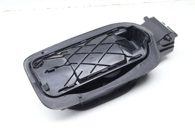 GAS / FUEL FILLER DOOR BRACKET 8W8809906