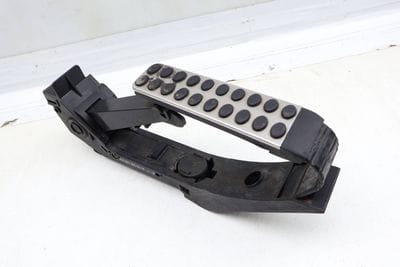 Gas Pedal / Accelerator Module Assembly 2213000204