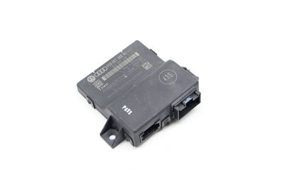 GATEWAY / DATA BUS CONTROL MODULE 8U0907468AL