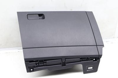 GLOVE BOX / COMPARTMENT 17B857097
