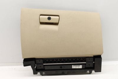 GLOVE BOX / COMPARTMENT 3413786