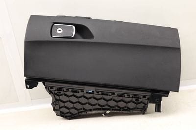 GLOVE BOX / COMPARTMENT 9232970