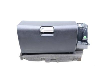 GLOVE BOX / COMPARTMENT