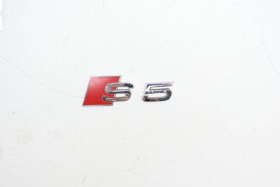 Grille Emblem / Badge (S5) 8T0853736