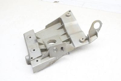 HEADLIGHT / CROSS SUPPORT BRACE 4E0821137E