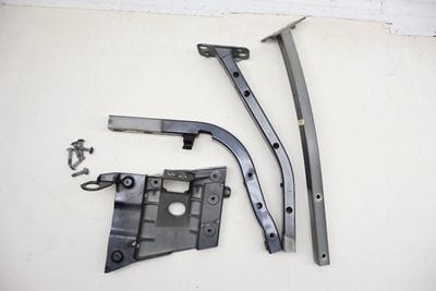 Headlight / Cross Support Brace Set 4E0821137E