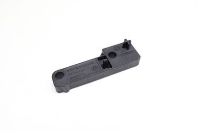 Headunit / Head Unit Spacer / Bracket 65129250691