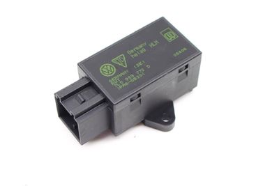 HEATED SEAT CONTROL MODULE / UNIT 7L0959772D