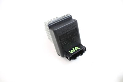 HEATER BLOWER MOTOR / FAN RESISTOR 4B0820521