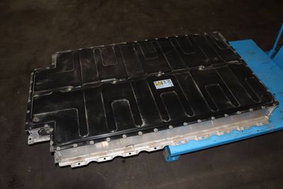 HIGH VOLTAGE BATTERY / HOUSING (60Ah) 7625052