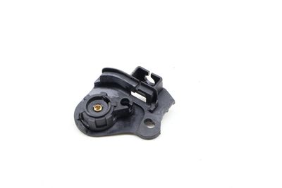 HOOD RELEASE LEVER MOUNT / BRACKET LR121384