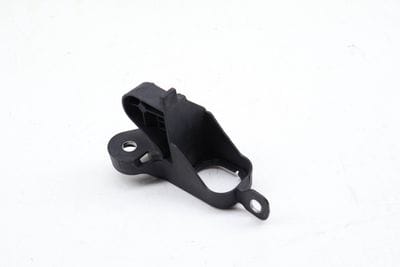 HOOD SUPPORT / HINGE BRACKET 11A823405B