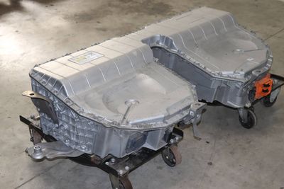 HV / HIGH-VOLTAGE HYBRID BATTERY MODULE ASSEMBLY 8614092