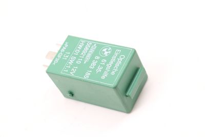 ILLUMINATED DOOR HANDLE RELAY / MODULE 8383185