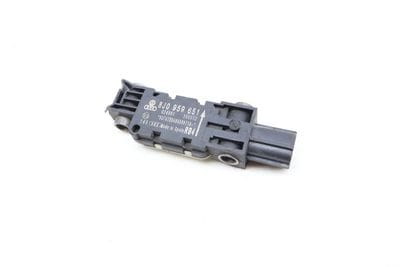 Impact / Crash Sensor 8J0959651