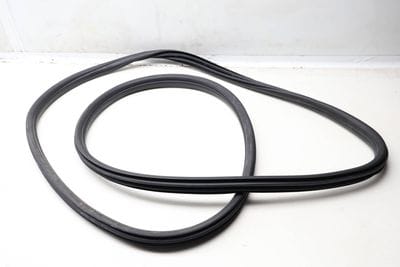 INNER DOOR SEAL / WEATHER STRIPPING 7393423
