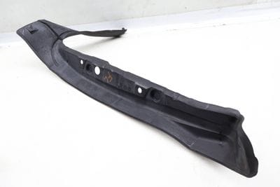 INNER FENDER END PLATE / COVER 8T0821111A