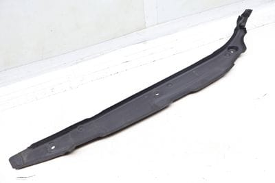 Inner Fender End Plate / Cover 4M8821112
