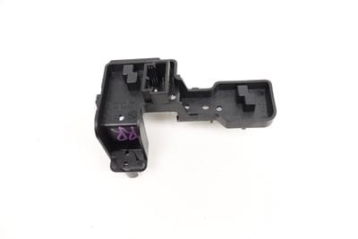 Inner Tail Light Bulb Holder / Socket 5GM945260A