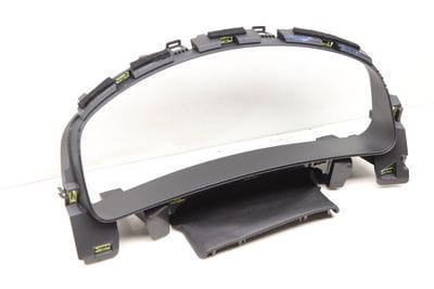 INSTRUMENT CLUSTER HOUSING / TRIM 7P1857053