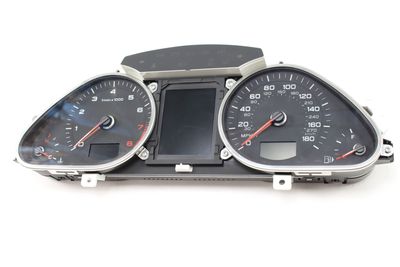 INSTRUMENT CLUSTER / SPEEDOMETER 4L0920982M