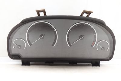 Instrument Cluster / Speedometer 62106844049