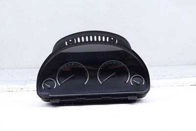 Instrument Cluster / Speedometer 62108795237