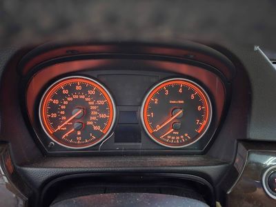 INSTRUMENT CLUSTER / SPEEDOMETER 9187365