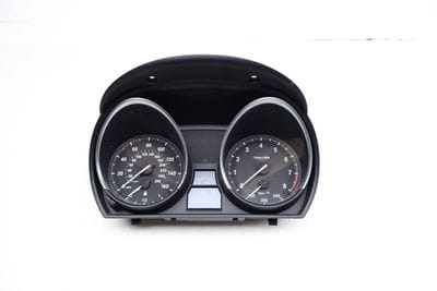 Instrument Cluster / Speedometer 62109283866