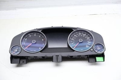 Instrument Cluster / Speedometer 7P6920983