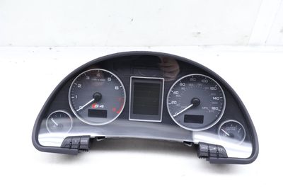 INSTRUMENT CLUSTER / SPEEDOMETER 8E0920983D
