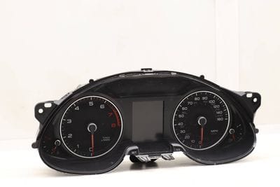 Instrument Cluster / Speedometer 8K0920982D