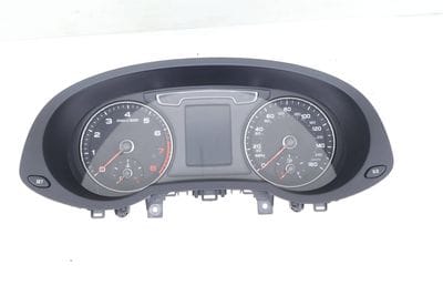 Instrument Cluster / Speedometer 8U0920970E