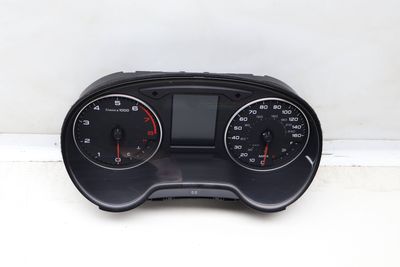 INSTRUMENT CLUSTER / SPEEDOMETER 8V0920960H
