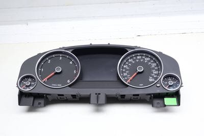 Instrument Cluster / Speedometer Gauge Assembly 7P6920981T
