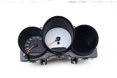 Instrument Cluster / Speedometer Gauge Assembly