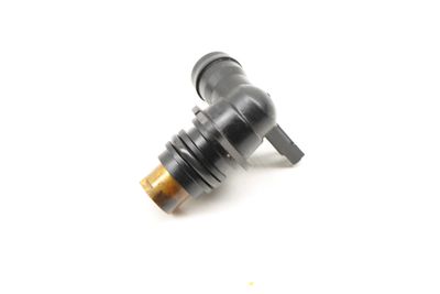 INTAKE ANGLE CONNECTOR 7561408